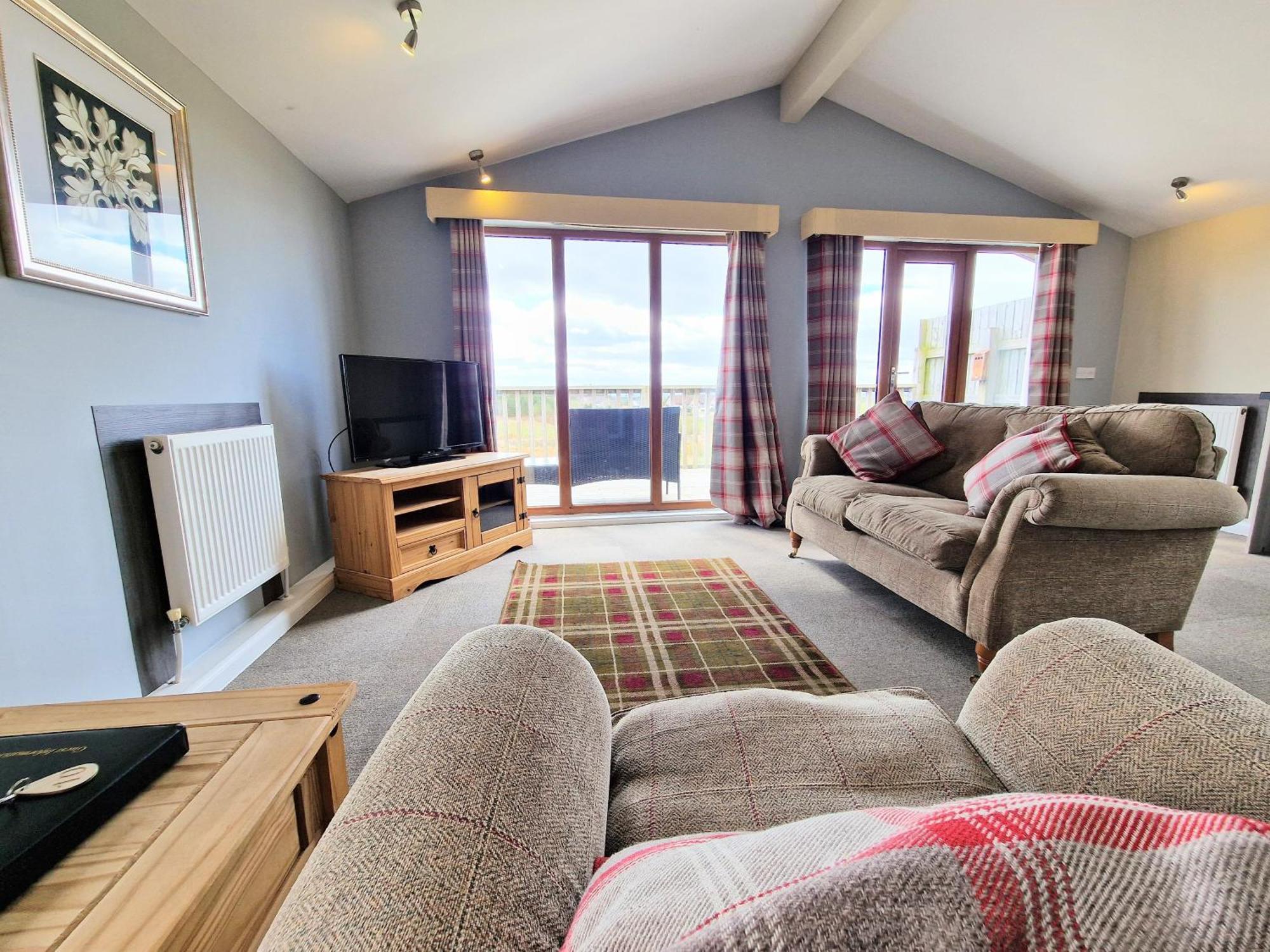 Ochil 10 With Private Hot Tub - Fife - Loch Leven - Lomond Hills Villa Kelty Exterior foto